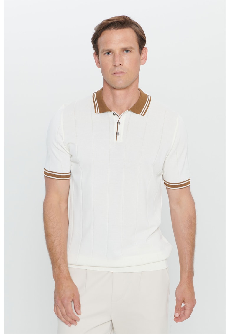 Tricou polo tricotat