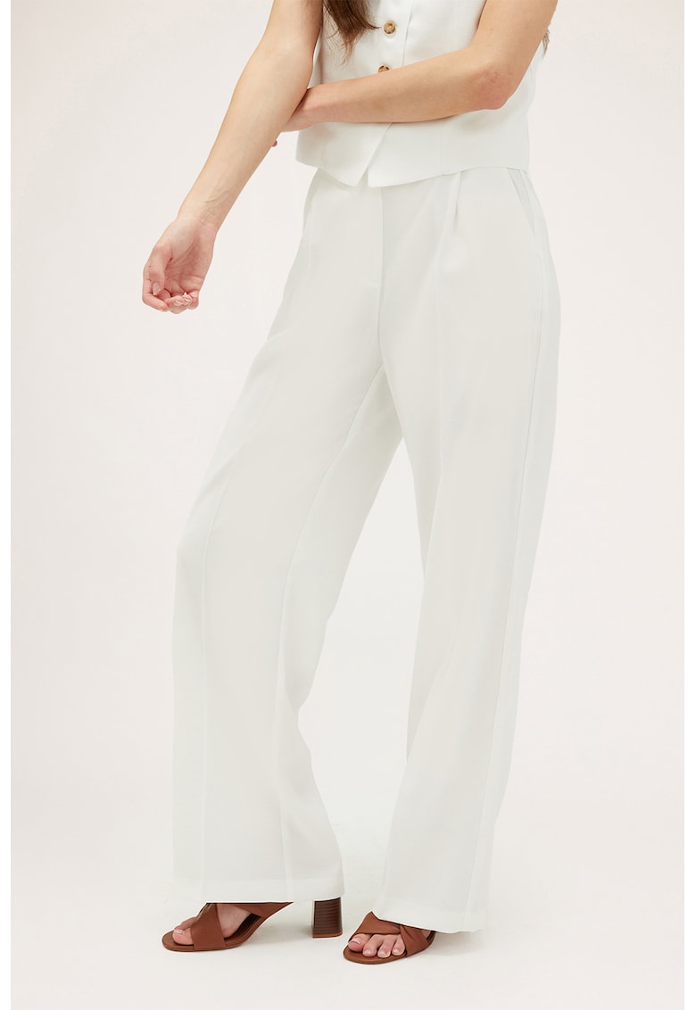 Pantaloni eleganti cu pliuri