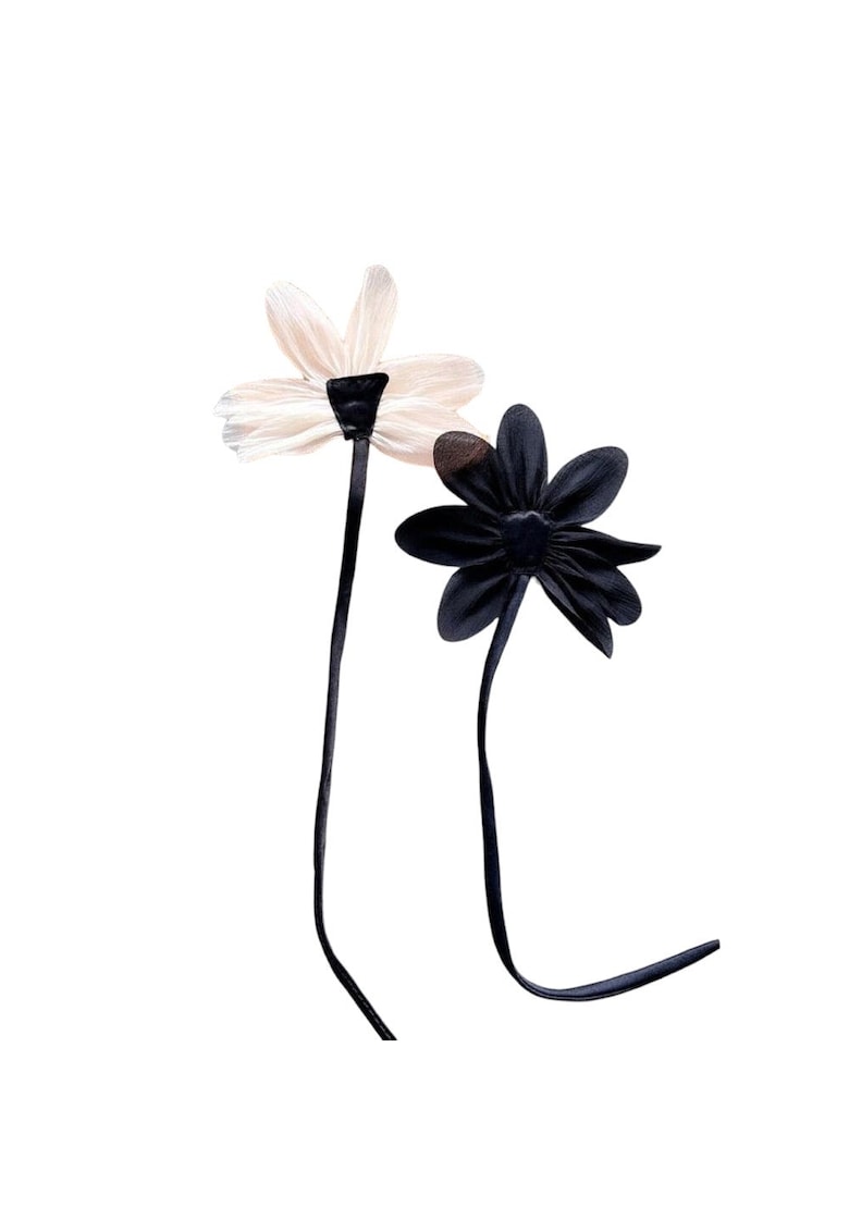 Set 2 brose tip floare - neagra si bej - Bartha C12