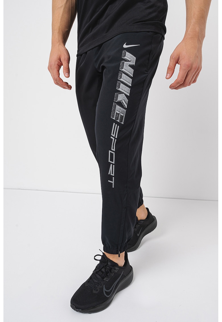 Pantaloni cu tehnologie Dri-Fit - imprimeu logo si buzunare oblice - pentru fitness