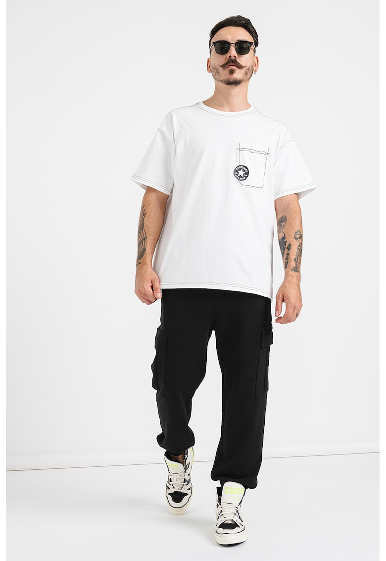 Tricou cu buzunar aplicat pe piept Sketch