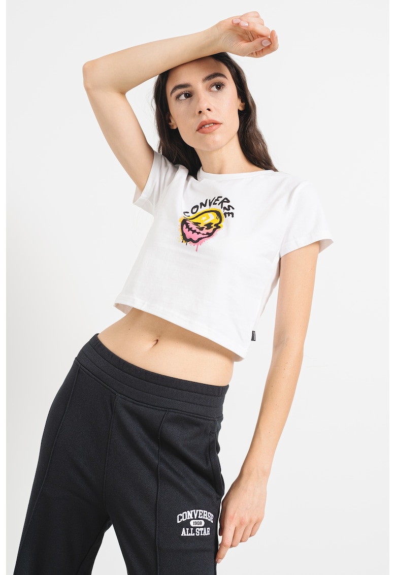 Tricou crop cu craniu si logo