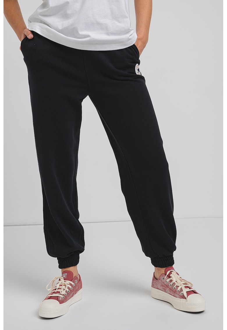 Pantaloni de trening din material terry cu aplicatie logo