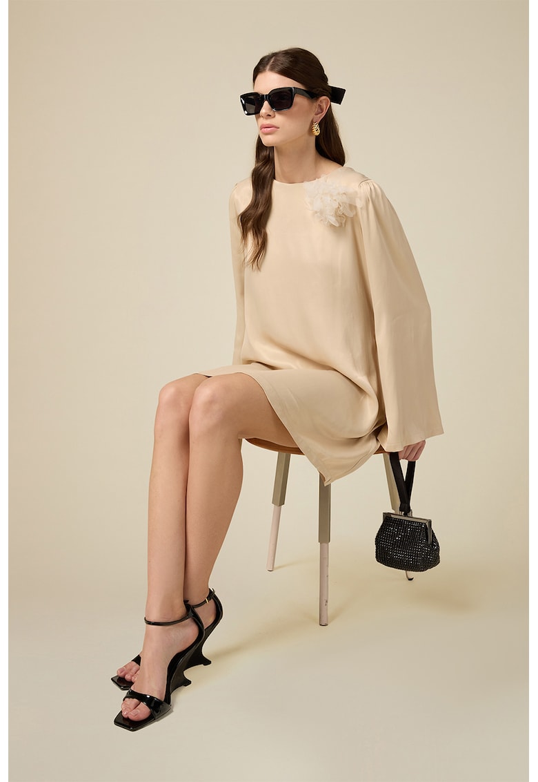 Rochie de satin cu brosa detasabila - Maro deschis