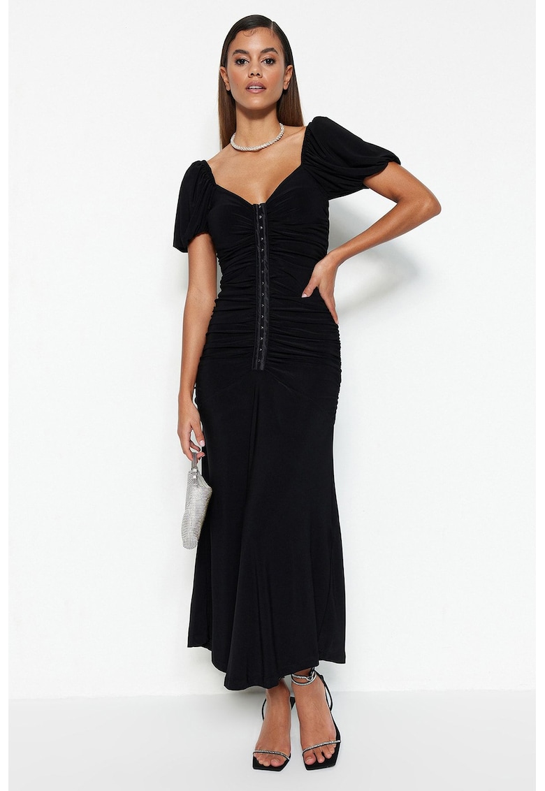 Rochie lunga cambrata cu maneci scurte