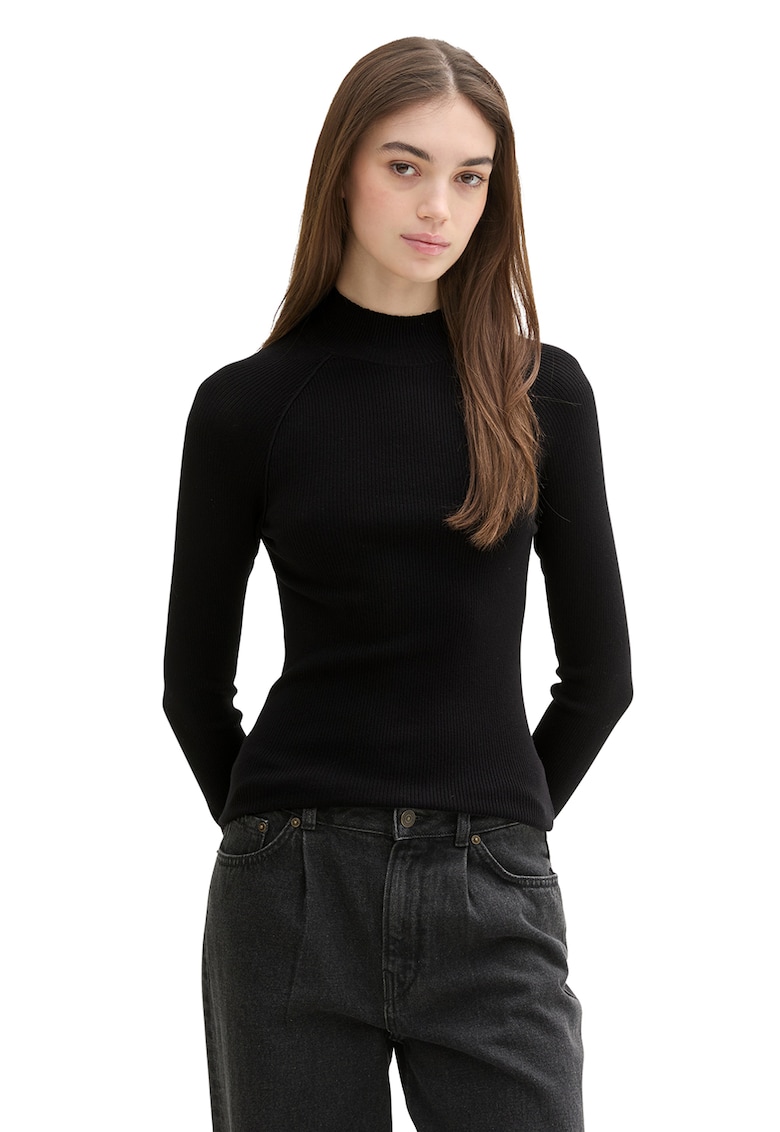 Pulover tricotat fin cu maneci raglan