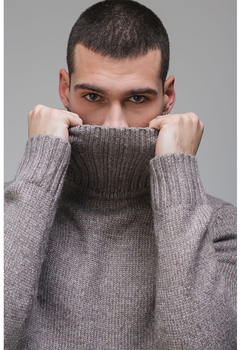 Pulover regular-fit cu guler inalt