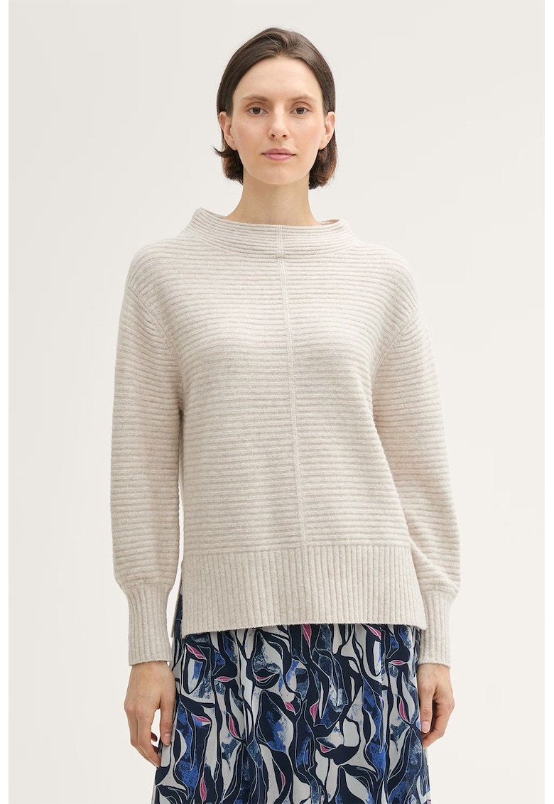 Pulover cu maneci cazute