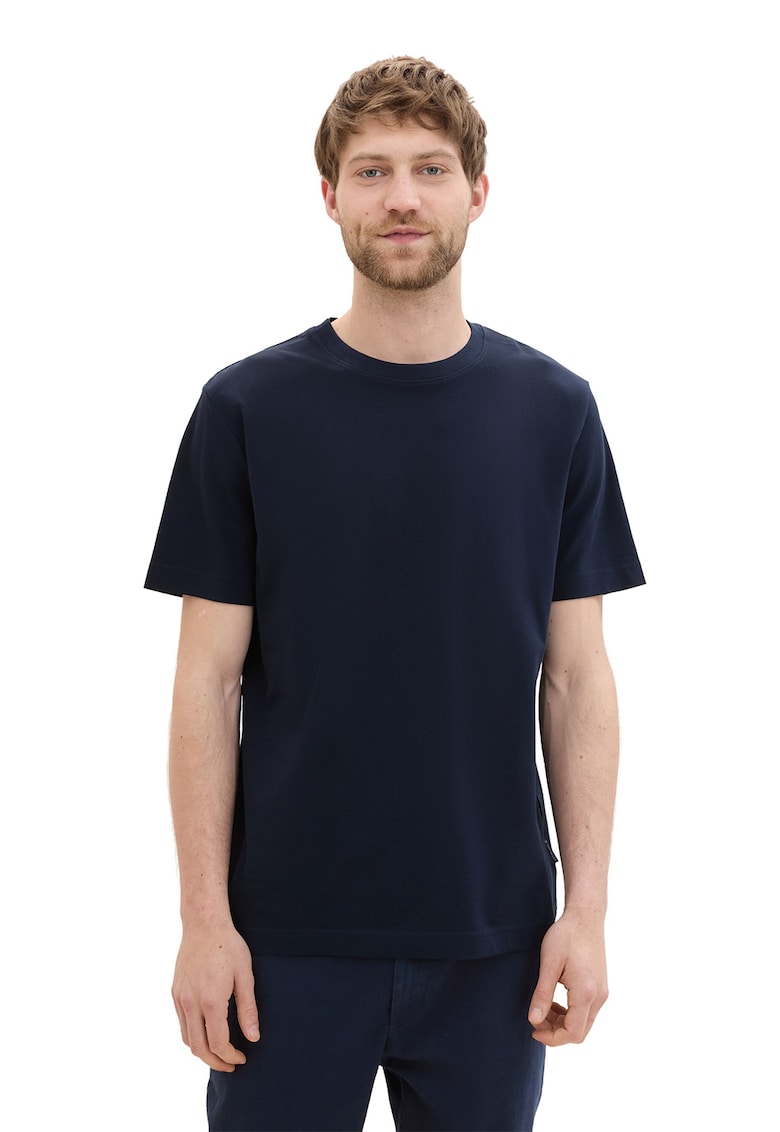 Tricou uni cu decolteu la baza gatului