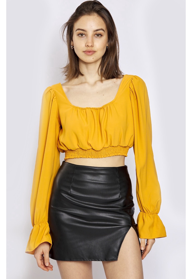 Bluza crop cu mansete clopot