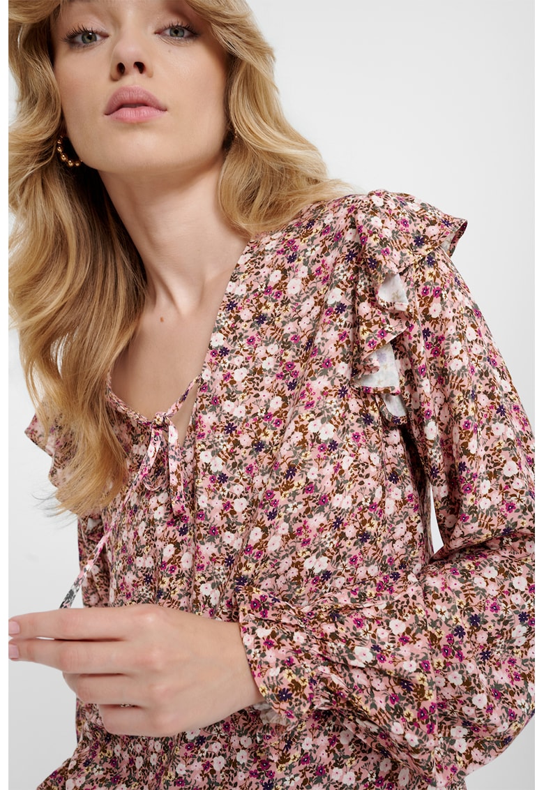 Bluza cu model floral si volane