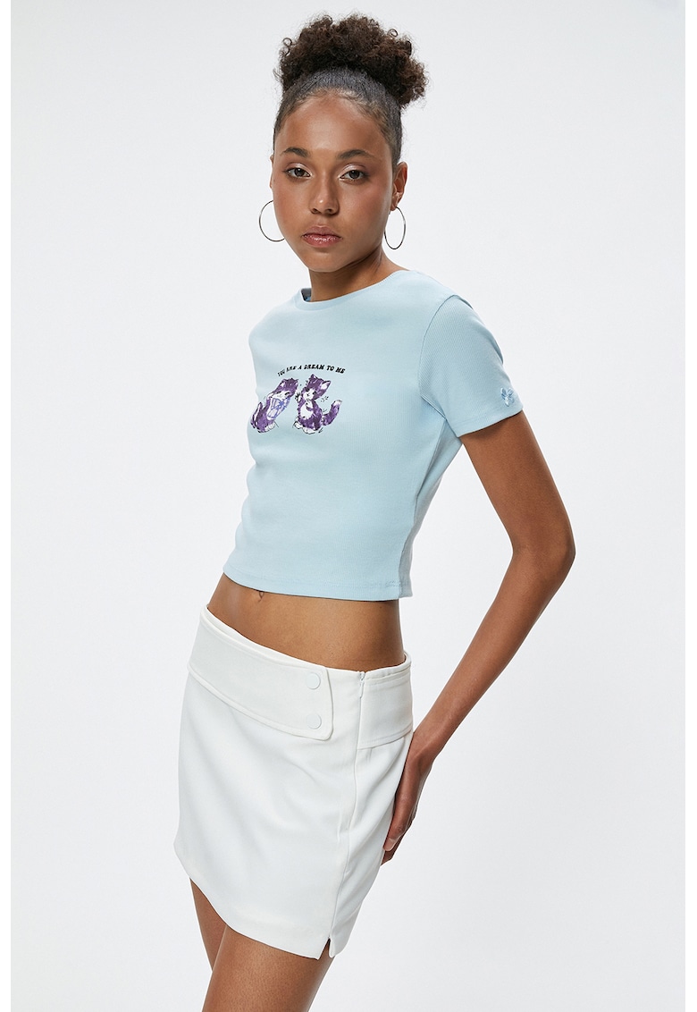 Tricou crop cu imprimeu