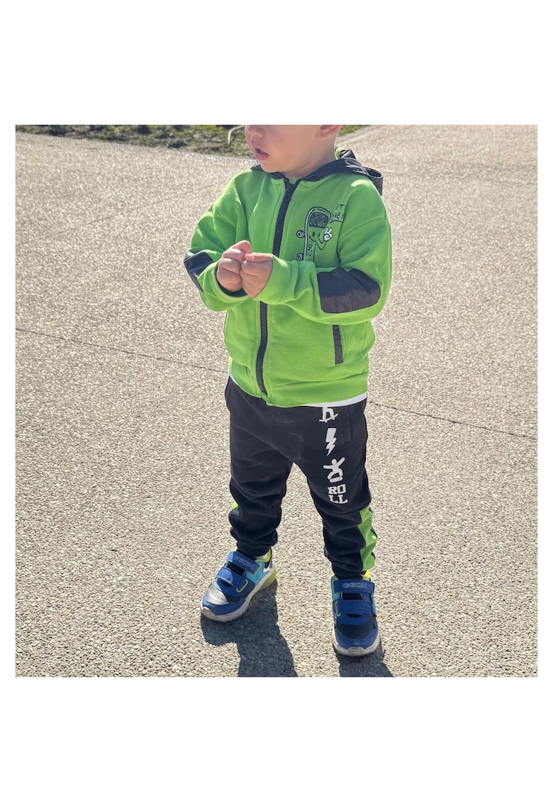 Set 2 piese sport - hanorac si pantaloni - Natural Power - Verde & Negru - pentru baietei Set 2 piese sport - hanorac si pantaloni - Natural Power - Verde & Negru - pentru baietei