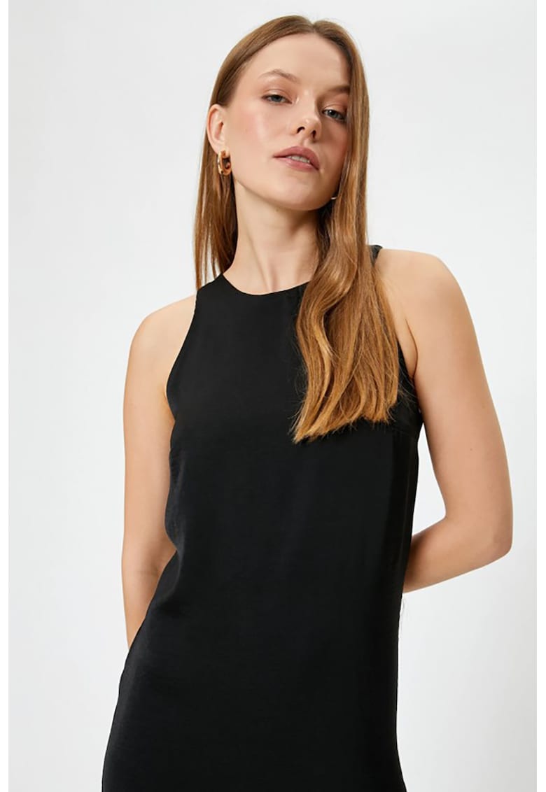 Rochie midi dreapta cu decolteu la baza gatului