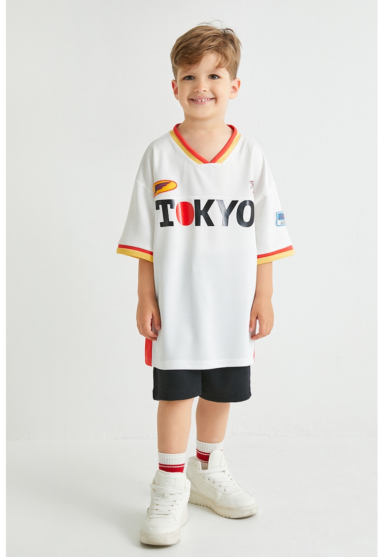 Tricou cu decolteu in V si imprimeu Tokyo