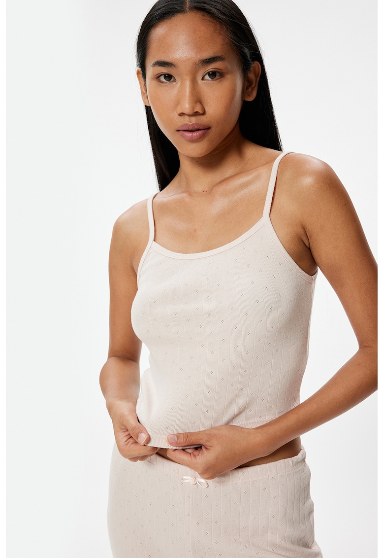 Top crop cu perforatii