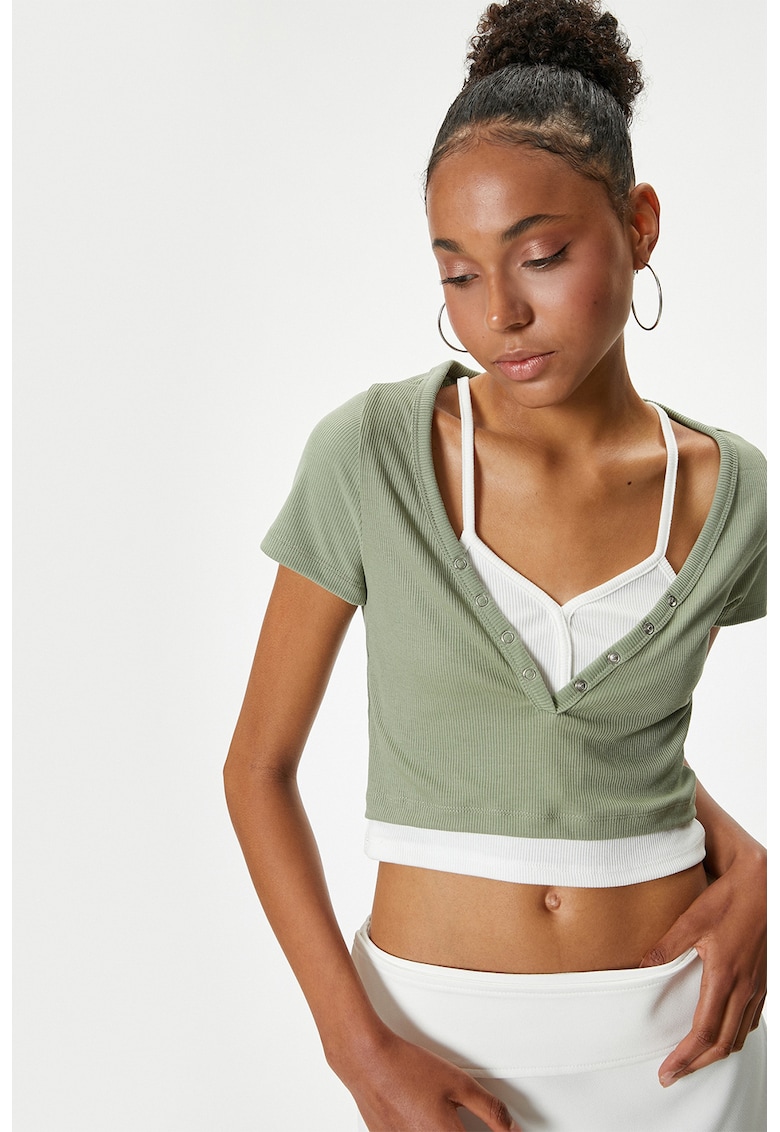 Tricou crop cu decolteu in V