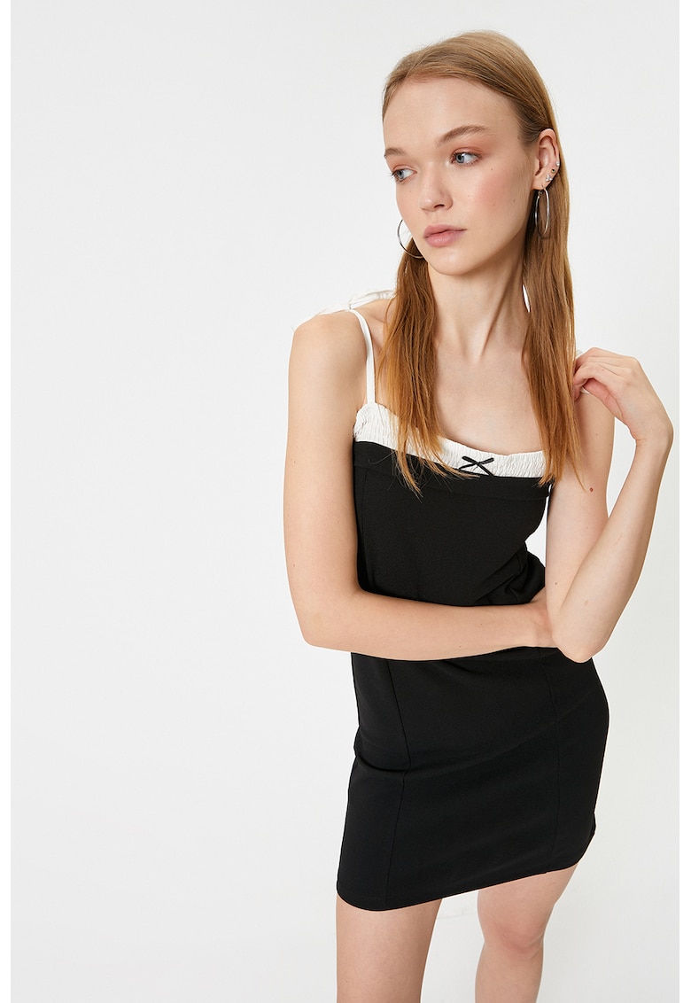 Rochie mini cu decolteu patrat - fara maneci