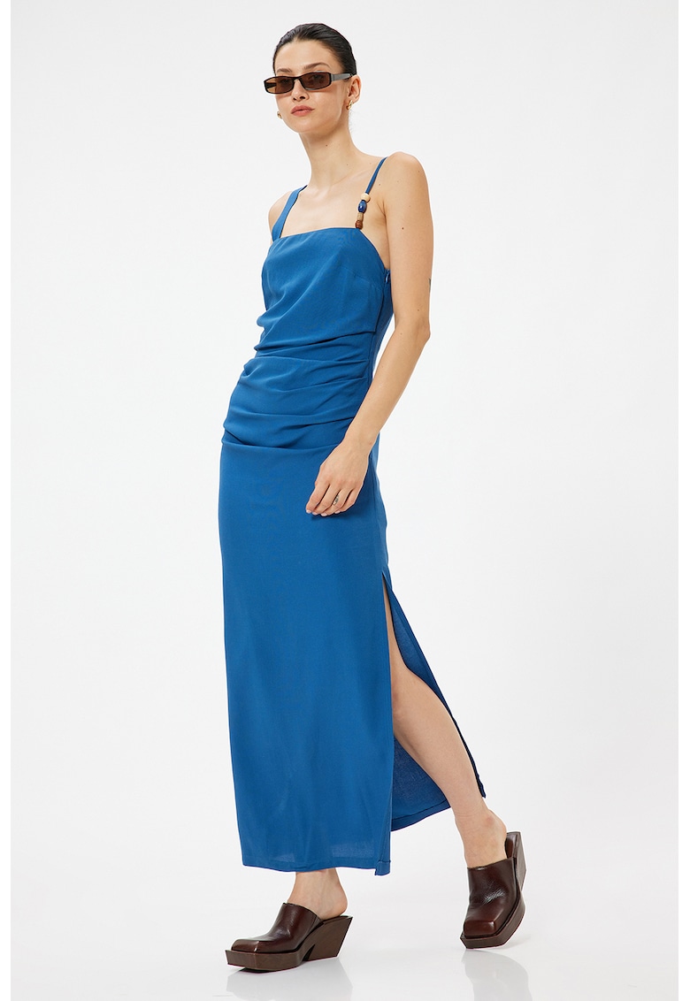 Rochie lunga cu decolteu patrat