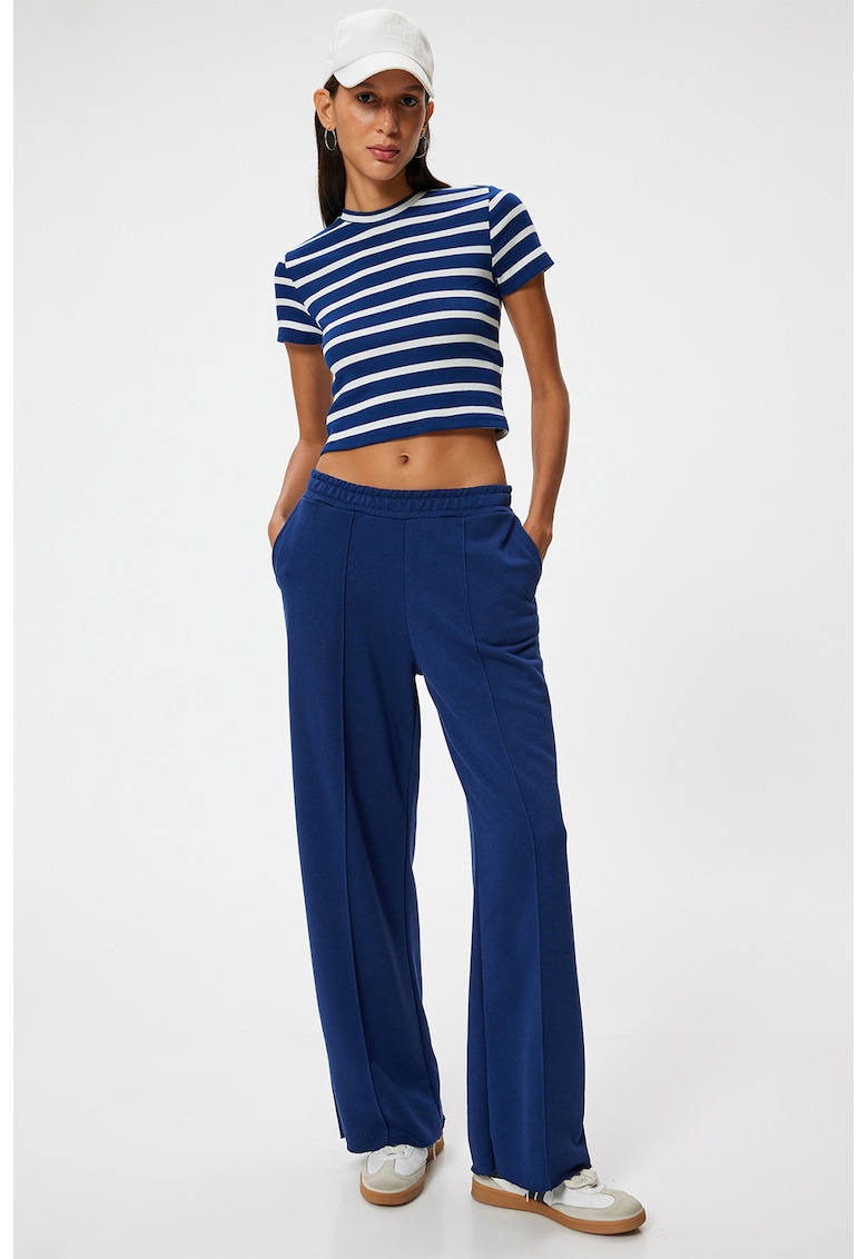 Tricou crop slim fit cu model in dungi Tricou crop slim fit cu model in dungi