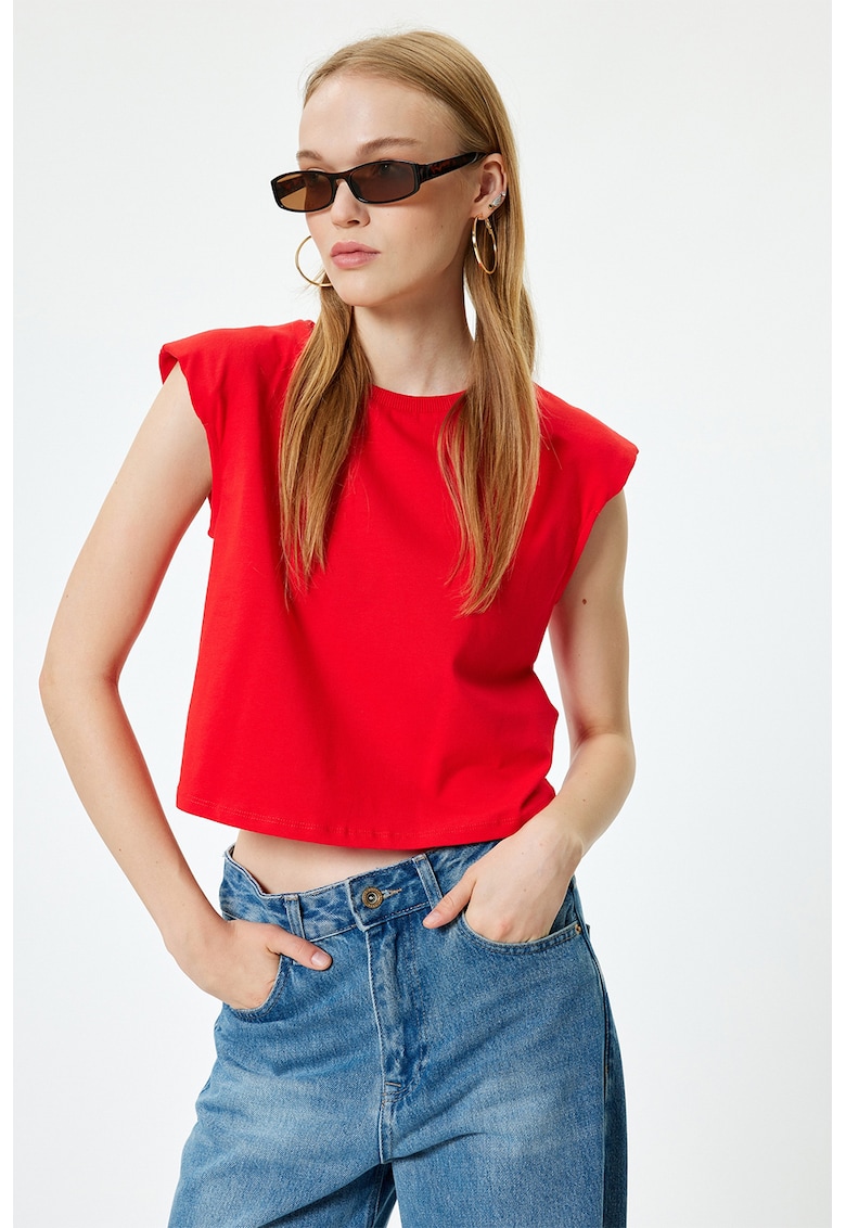 Tricou cu decolteu la baza gatului si model uni Tricou cu decolteu la baza gatului si model uni