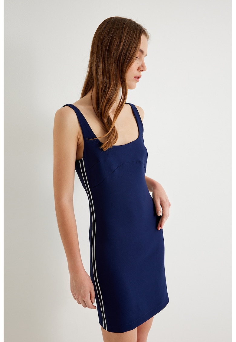 Rochie mini cambrata