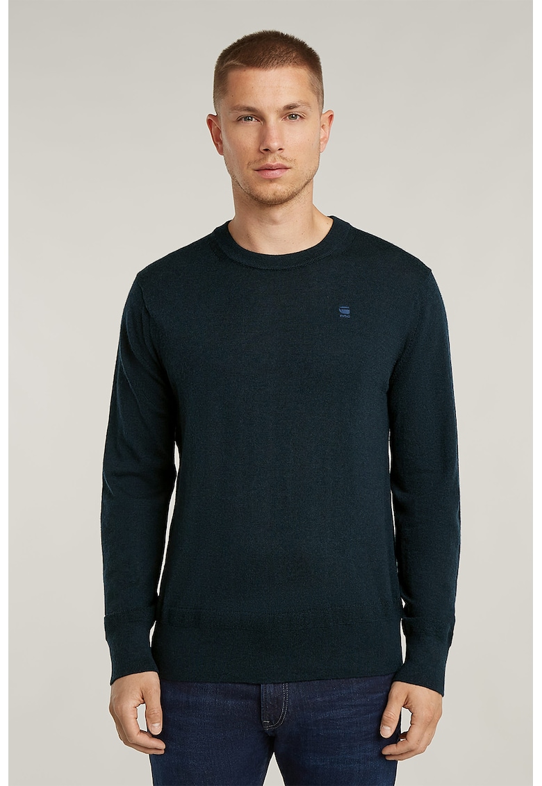 Pulover de lana merinos cu decolteu la baza gatului