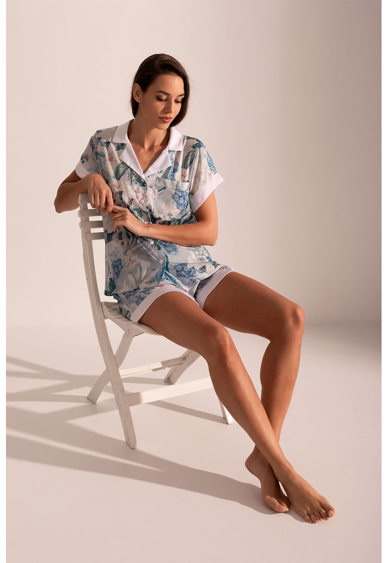 Pijama cu pantaloni scurti - imprimeu floral si revere decupate Beatrice