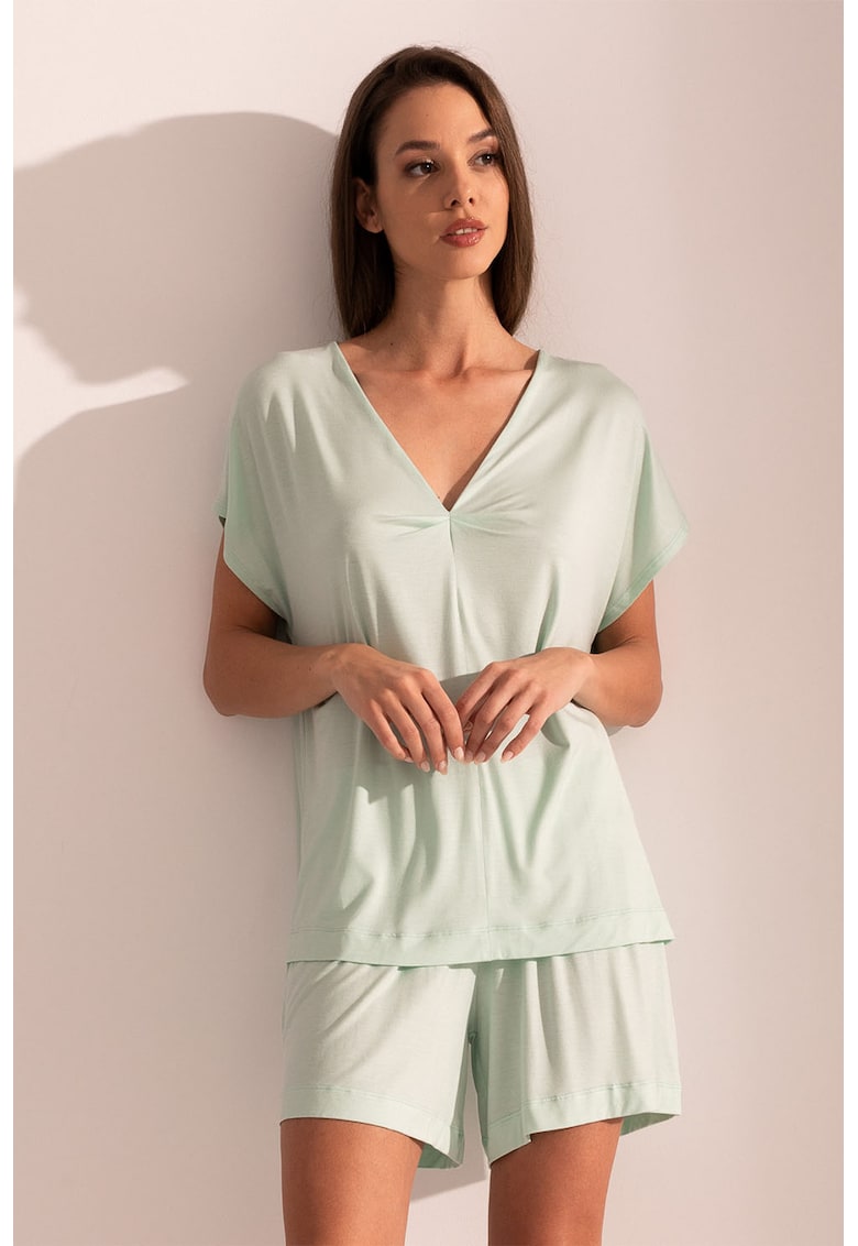 Pijama din amestec de modal - cu decolteu in V si pantaloni scurti Cameron