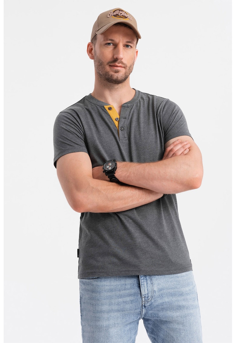 Ombre Tricou cu model uni si decolteu henley - Gri inchis