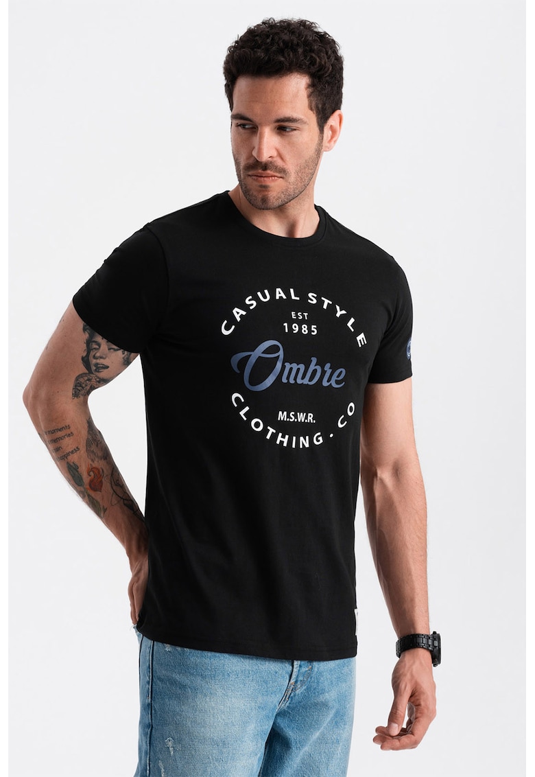 Ombre Tricou regular fit cu decolteu la baza gatului si imprimeu - Negru