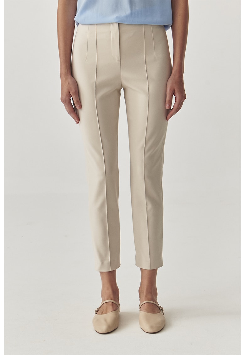 Pantaloni crop conici