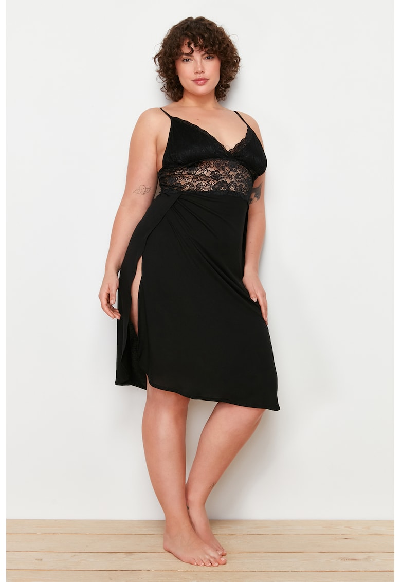 Camasa de noapte plus size cu insertii de dantela