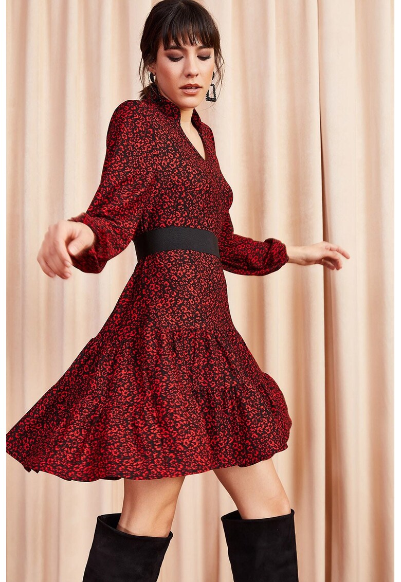 Rochie mini cu model si terminatie cu volane