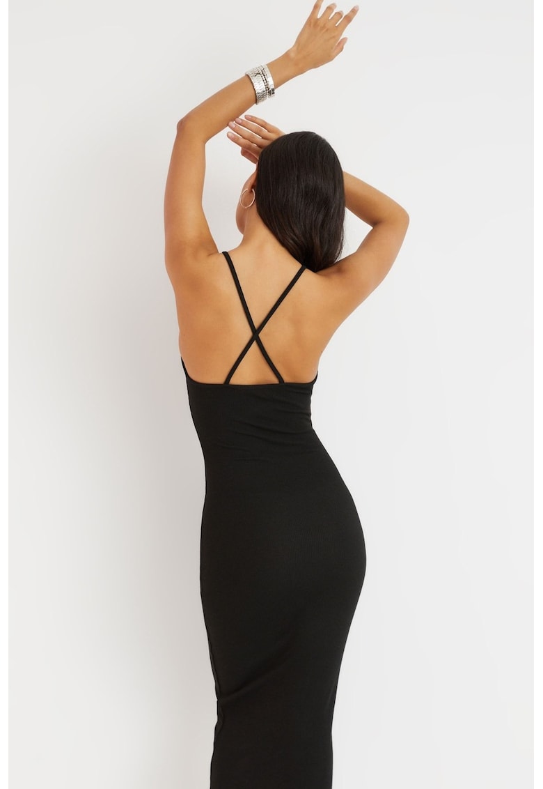 Rochie midi cu croiala bodycon
