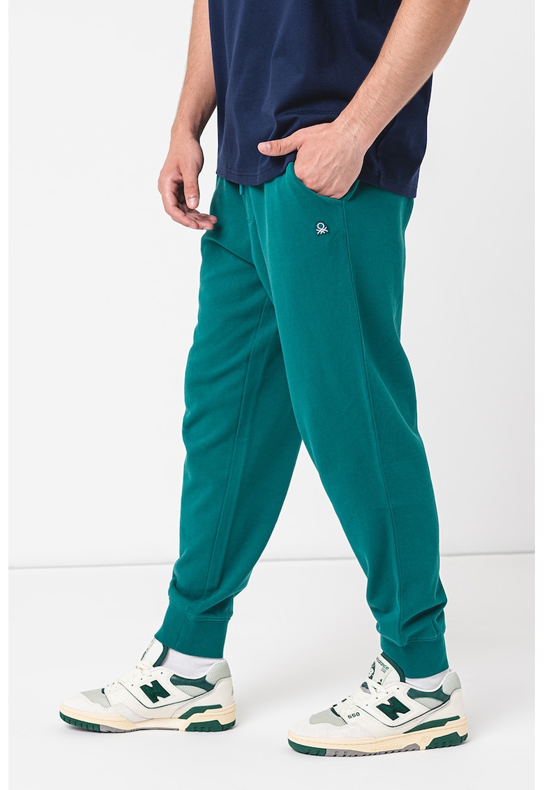 Pantaloni de trening cu snur de ajustare