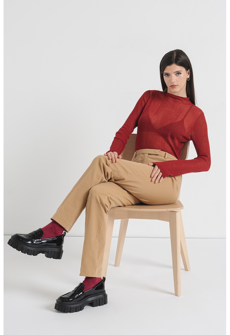 Pantaloni chino slim fit cu pensa frontala