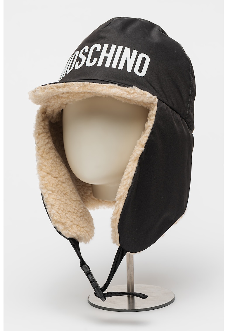 Caciula cu imprimeu logo si clapete Caciula cu imprimeu logo si clapete