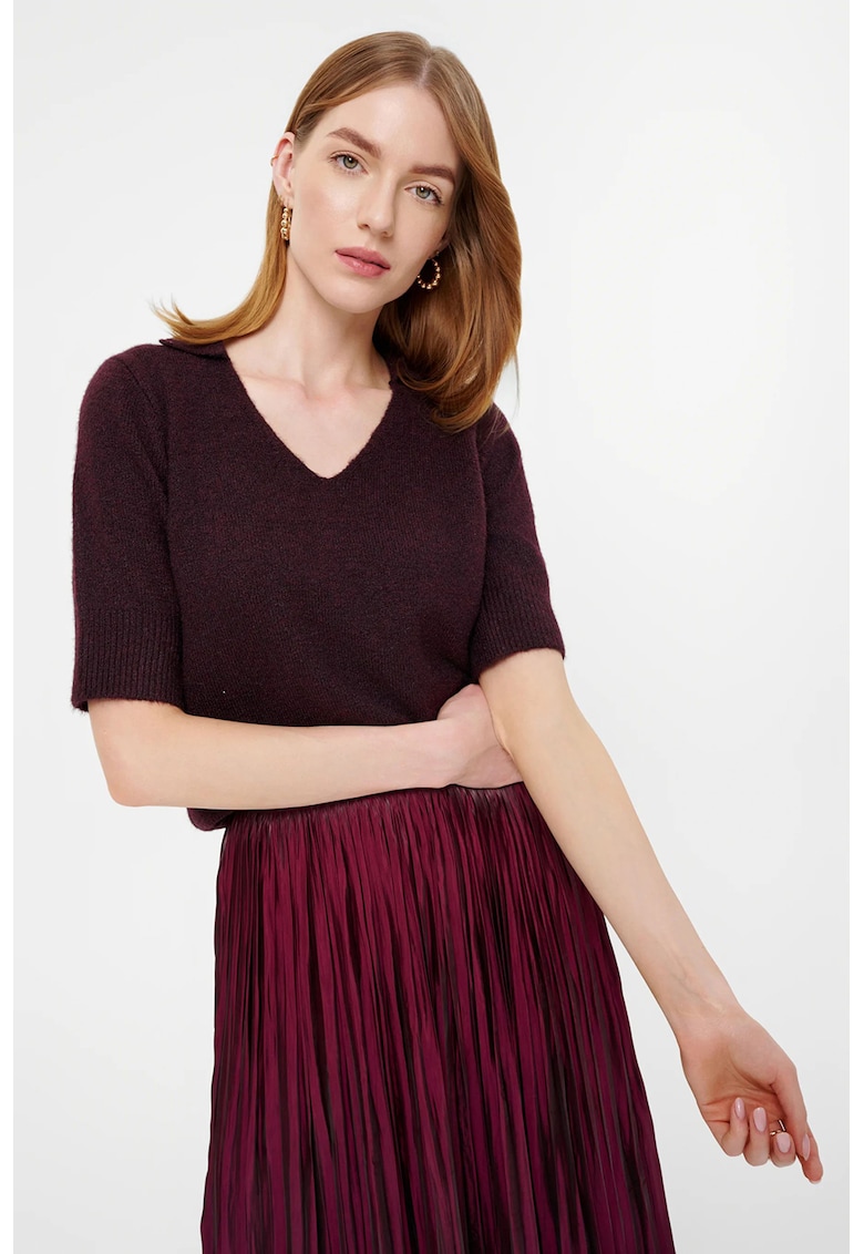 Pulover cu decolteu in V si maneci scurte