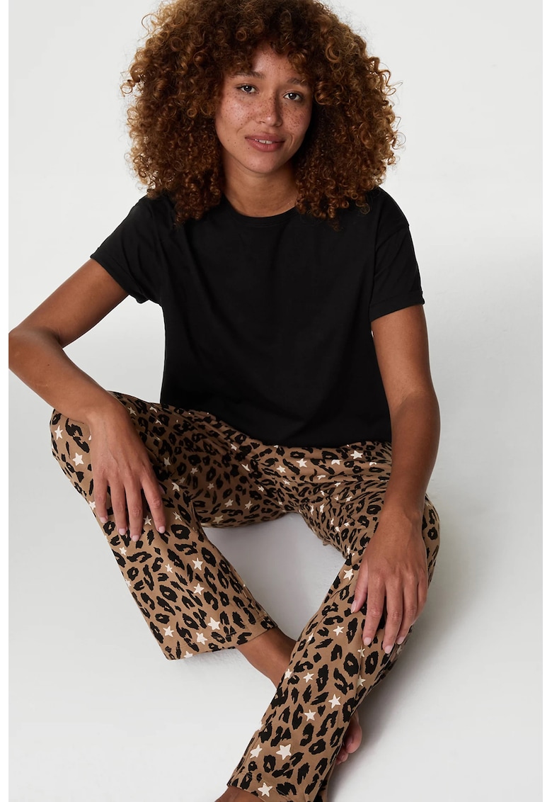 Pijama din bumbac cu model cu animal print si stele