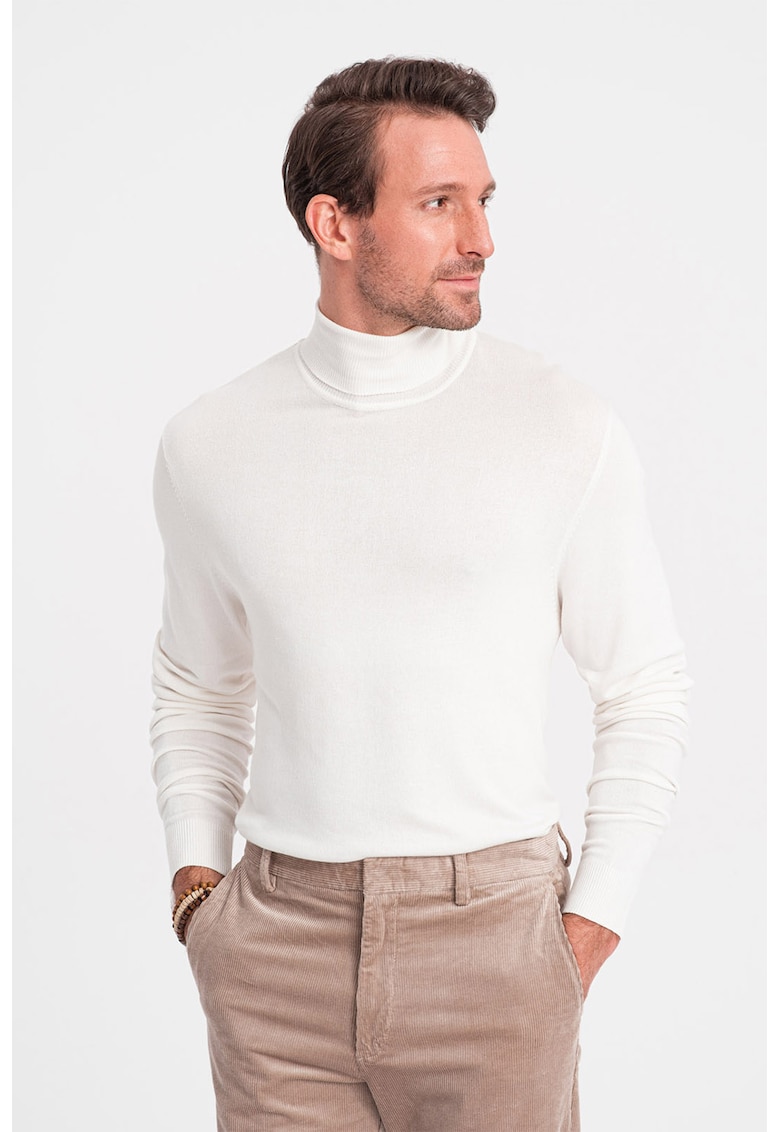 Bluza tricotata fin cu guler inalt Bluza tricotata fin cu guler inalt