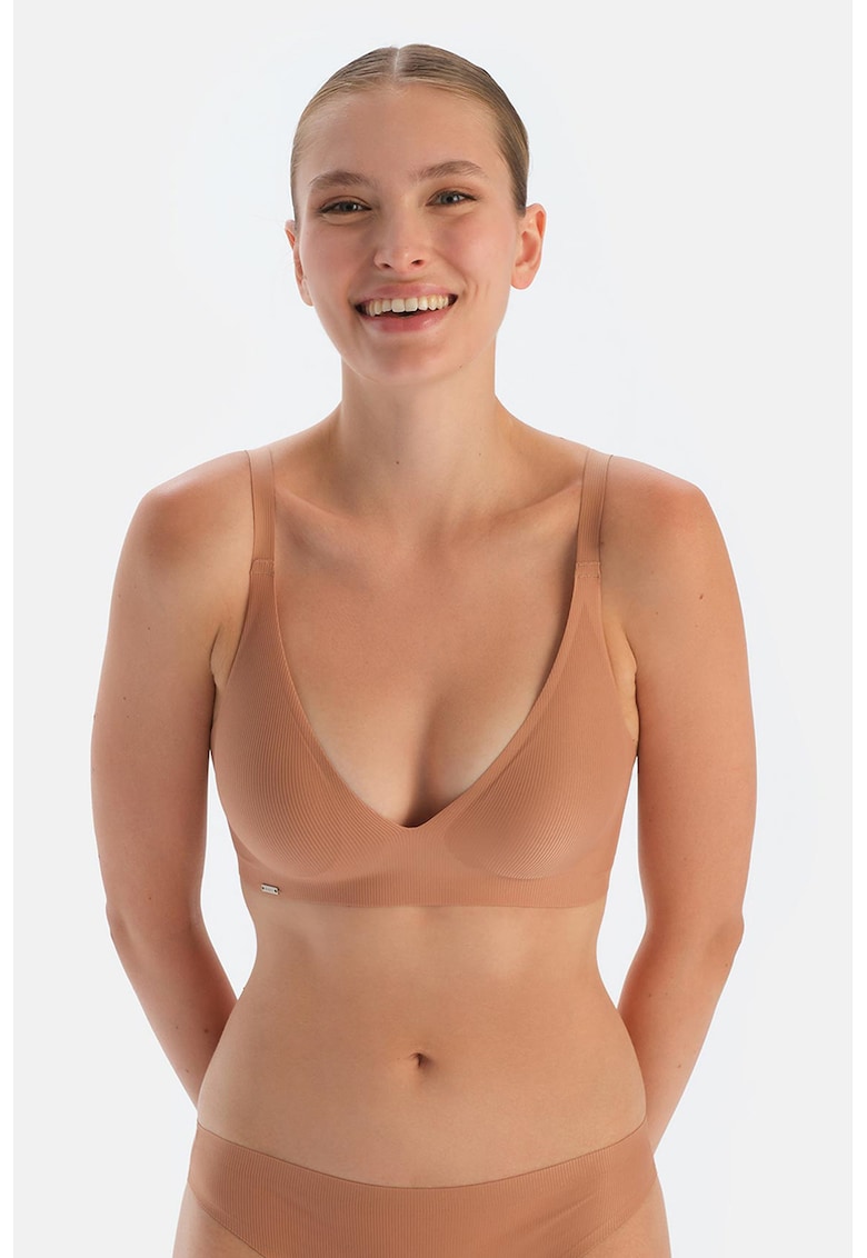 Sutien fara cusaturi cu cupe triunghiulare - Portocaliu persan