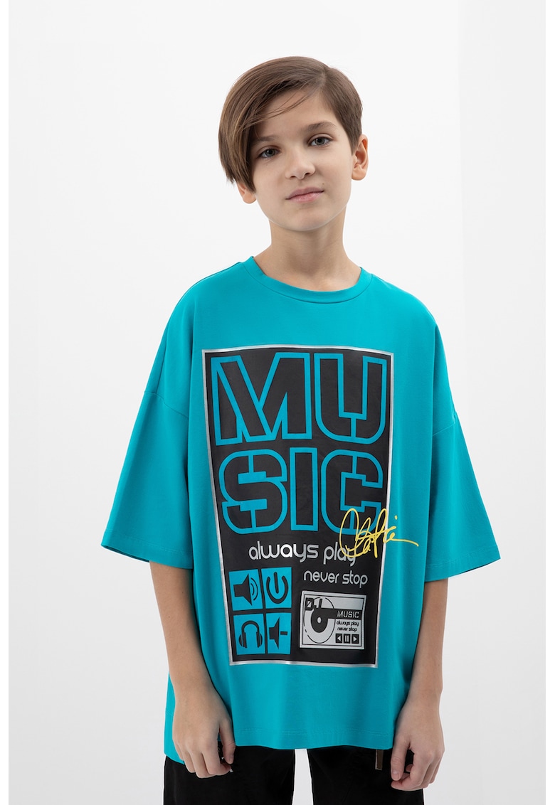 Tricou lejer cu imprimeu text