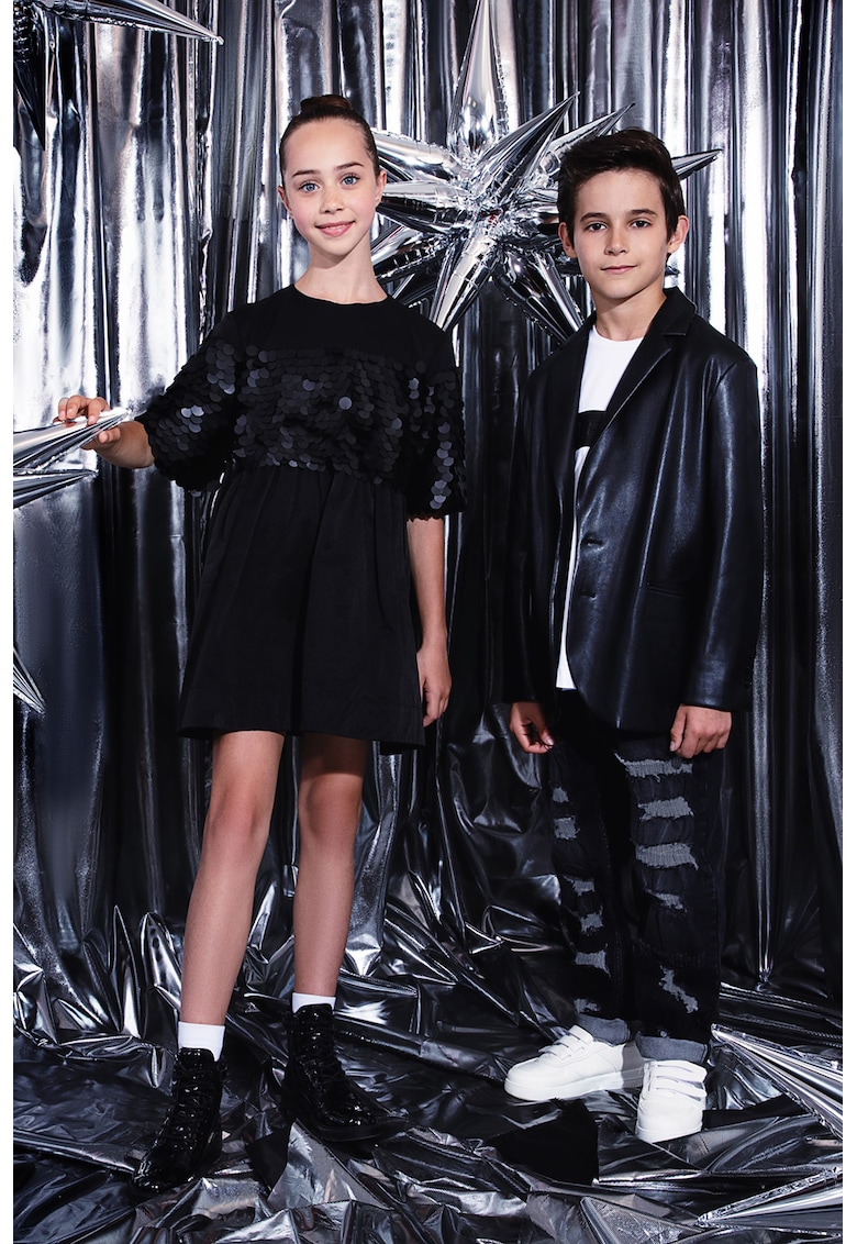 Rochie cu paiete si decolteu la baza gatului Rochie cu paiete si decolteu la baza gatului