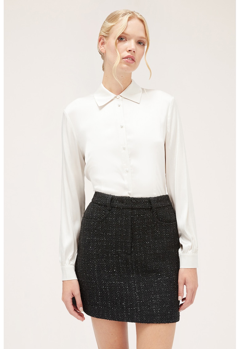 Camasa cu maneci lungi si guler ascutit