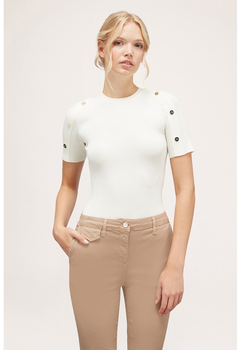 Bluza cu striatii si nasturi decorativi