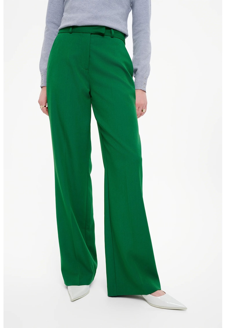 Pantaloni evazati cu buzunare oblice