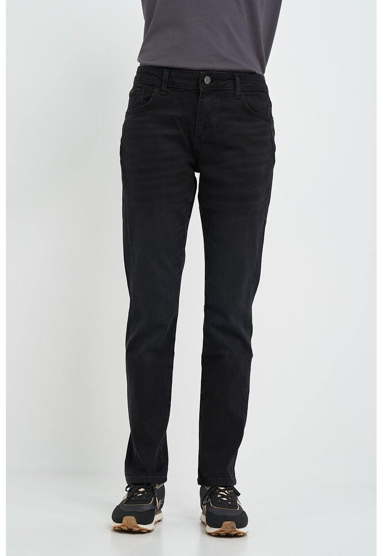 Blugi drepti cu talie medie