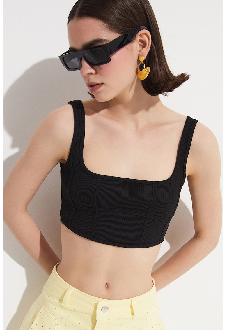 Top crop cu fermoar pe partea din spate - Negru