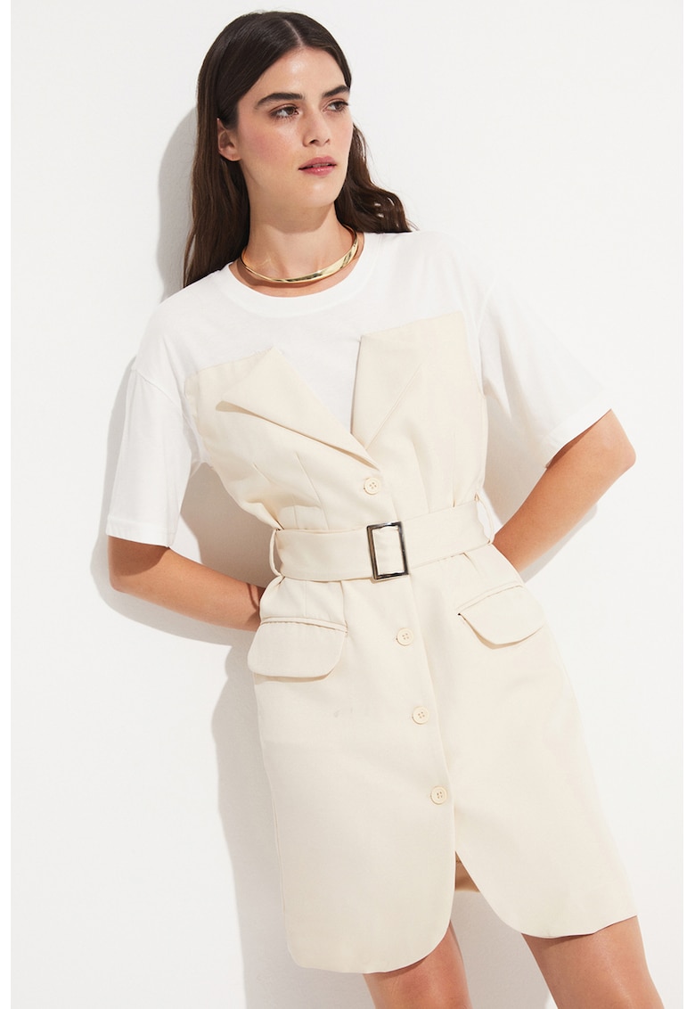 Rochie mini cu o curea asortata